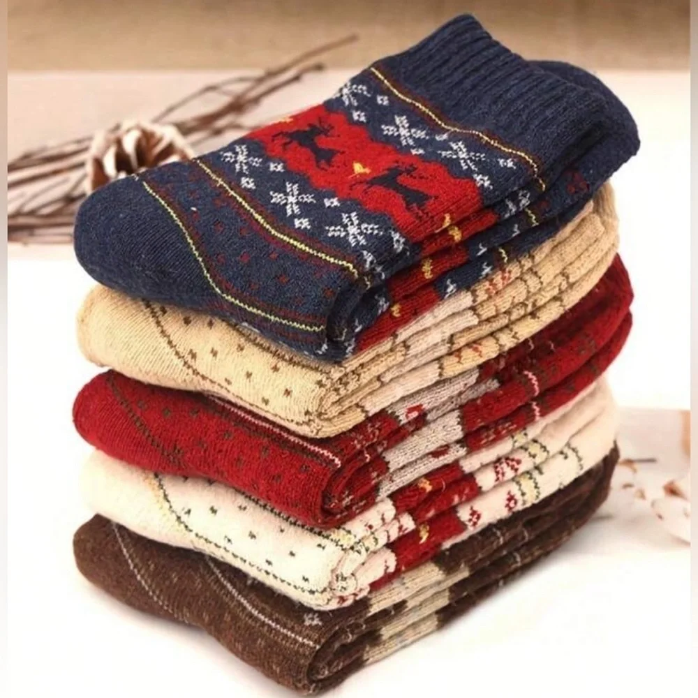 NEW Cozy Patterned Knit Socks Set of 5